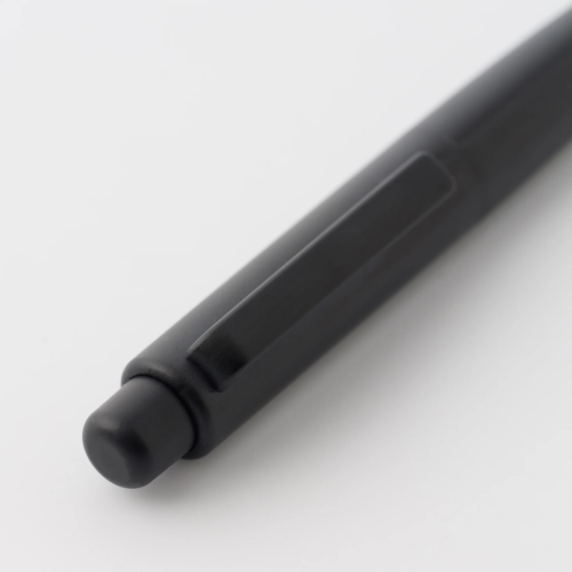Compact Gel Ink Ballpoint Pen Knock Type 0.5 mm - Black - Image 3