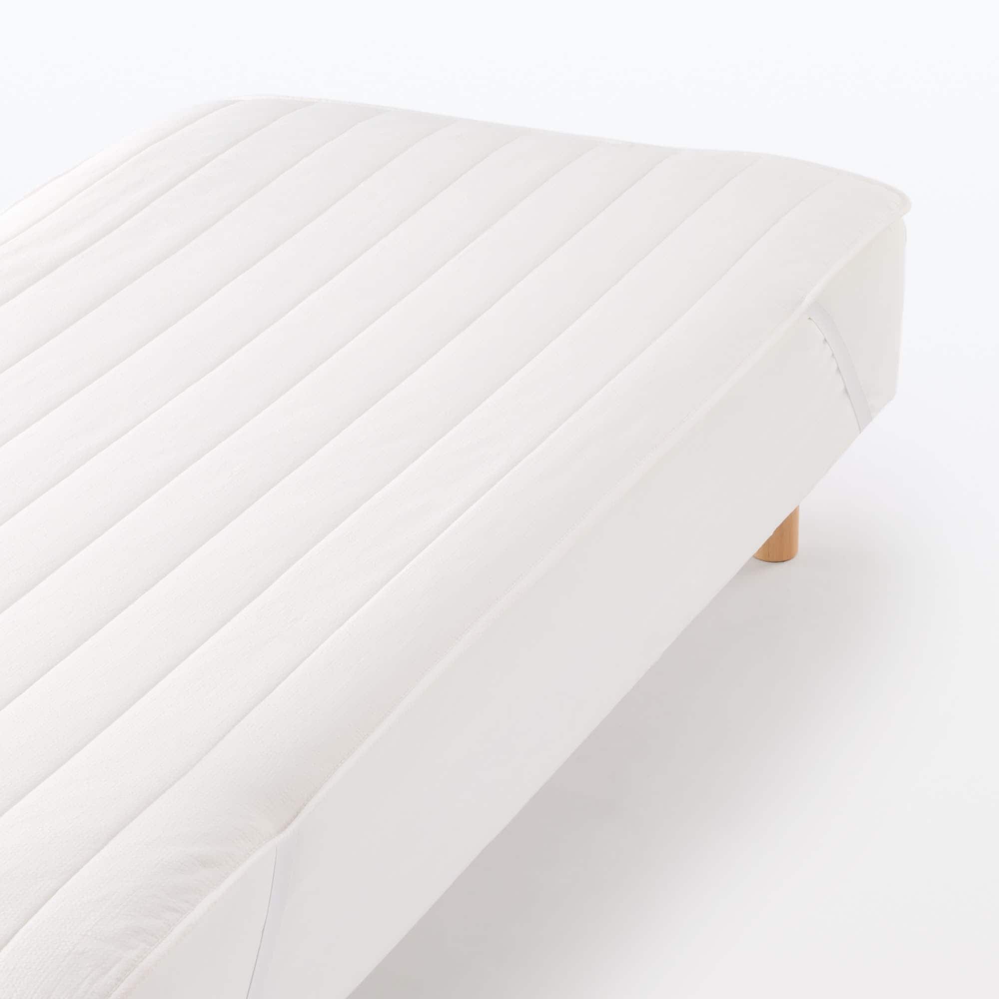 Cotton Seersucker Quilted Pad - Single