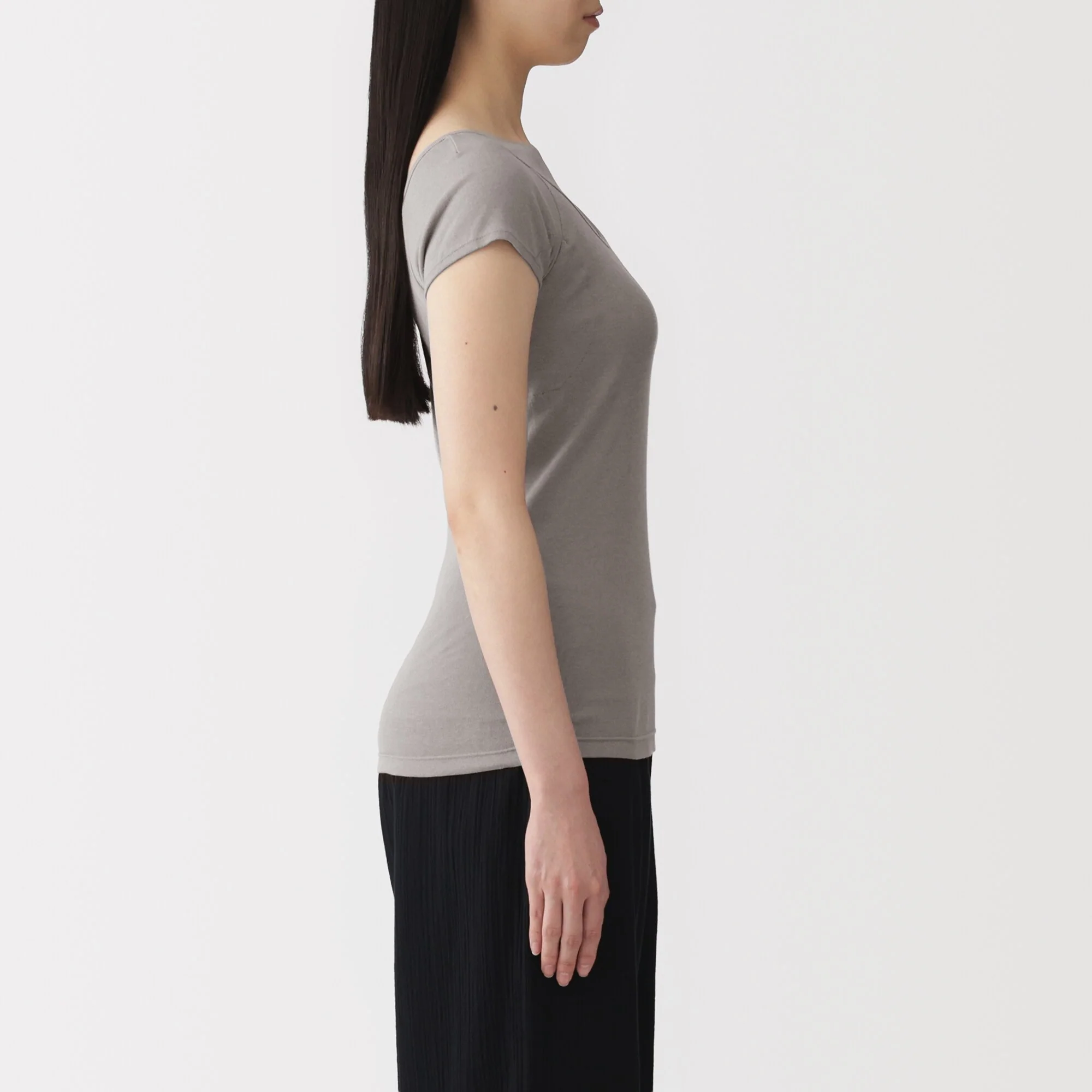 Moisture-Wicking Sweat Pad T-Shirt - Image 29