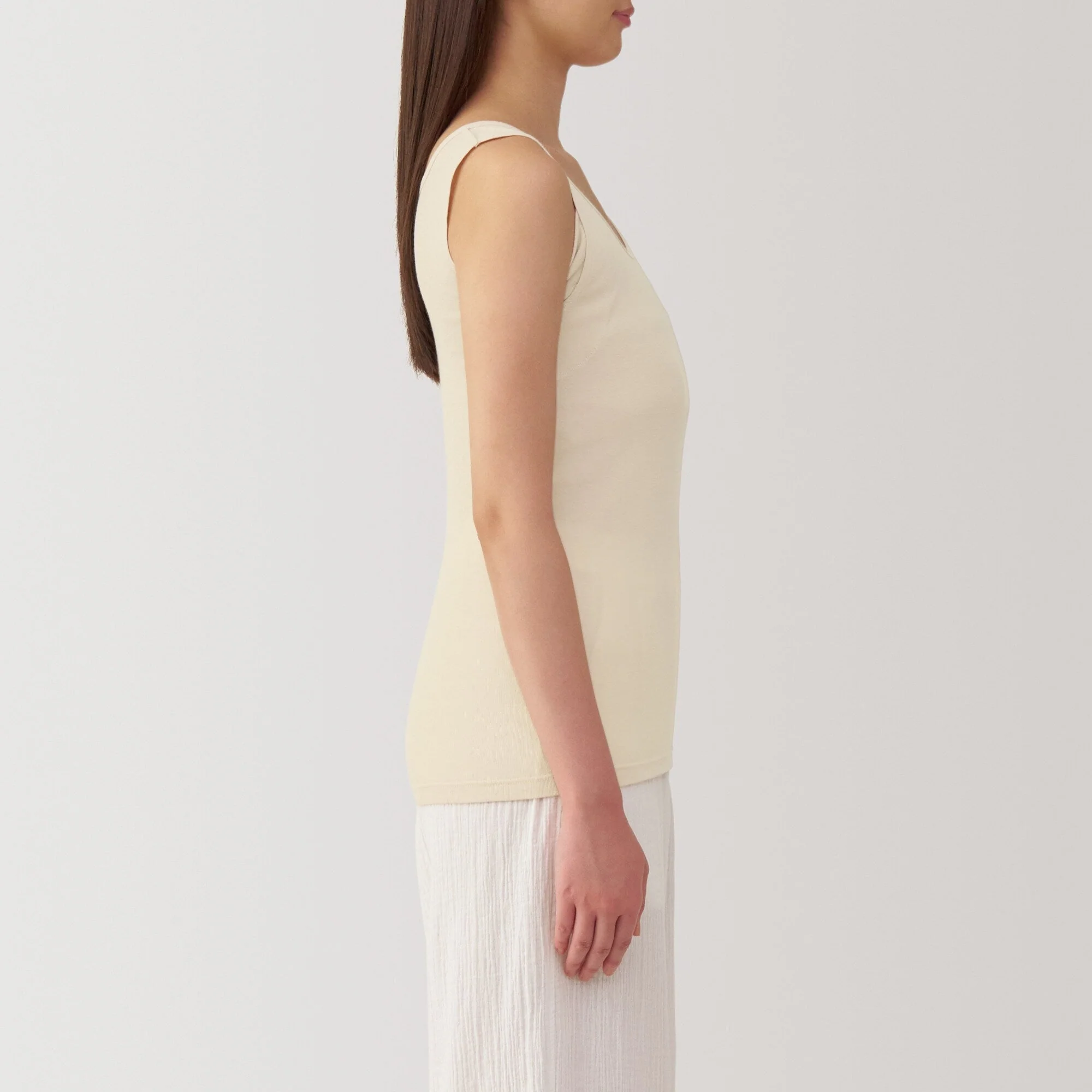 Moisture-Wicking Sweat Pad Tank Top - Image 13