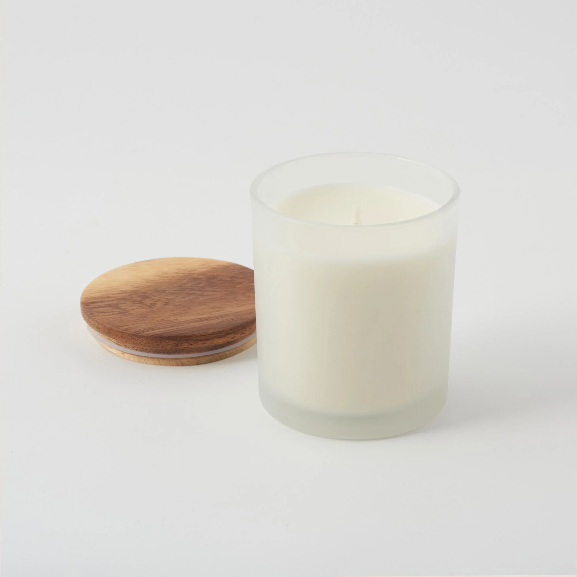 Scented Glass Candle - Floral Woody - Image 3